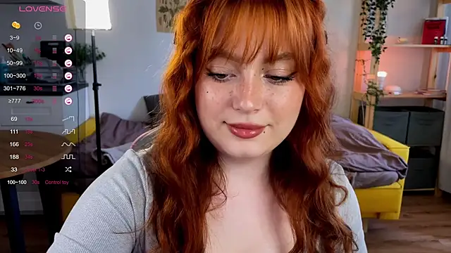 Snapshot of Sofy_Benson chatting on 06.29.26 Sofy Benson online show from 06.29.26