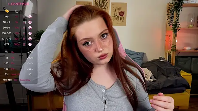 Snapshot of Sofy_Benson chatting on 07.15.26 Sofy Benson online show from 07.15.26