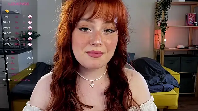 Snapshot of Sofy_Benson chatting on 08.06.26 Sofy Benson online show from 08.06.26