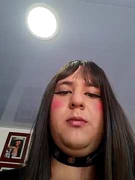 Snapshot of cosmicwind chatting on 12.24.24 cosmicwind online show from 12.24.24