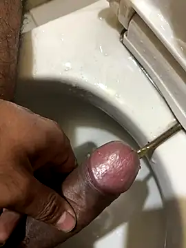 Snapshot of sum6255 chatting on 12.23.25 sum6255 online show from 12.23.25