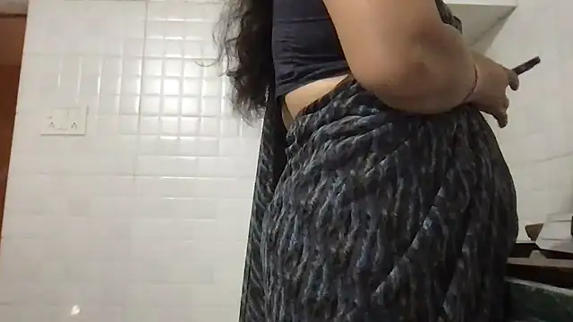 Snapshot of Riyasingh9 chatting on 02.04.25 Riyasingh9 online show from 02.04.25