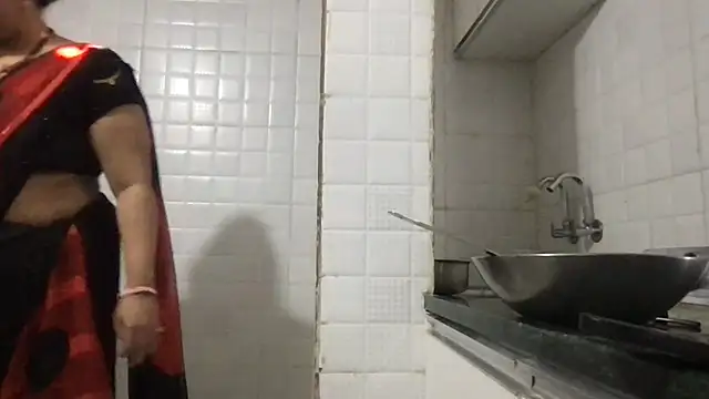 Snapshot of Riyasingh9 chatting on 02.15.25 Riyasingh9 online show from 02.15.25