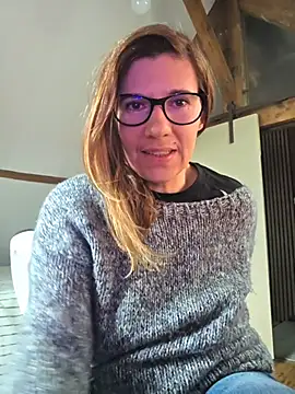 Lina lou4 online show from 11.21.25