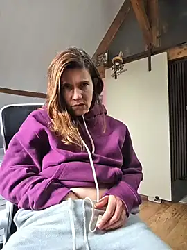 Lina lou4 online show from 12.15.25