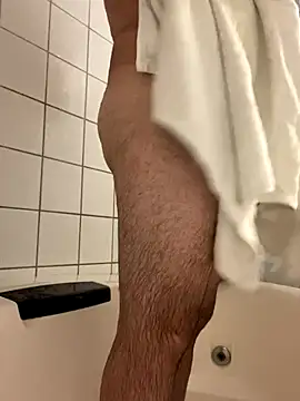 Snapshot of mpowerintime chatting on 09.16.25 mpowerintime online show from 09.16.25