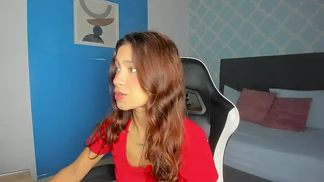 Snapshot of cora_22 chatting on 09.30.25 cora 22 online show from 09.30.25