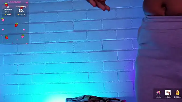 louise nails online show from 04.21.26