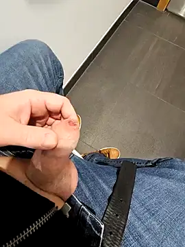 cross10 online show from 01.02.25