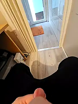 cross10 online show from 02.10.25