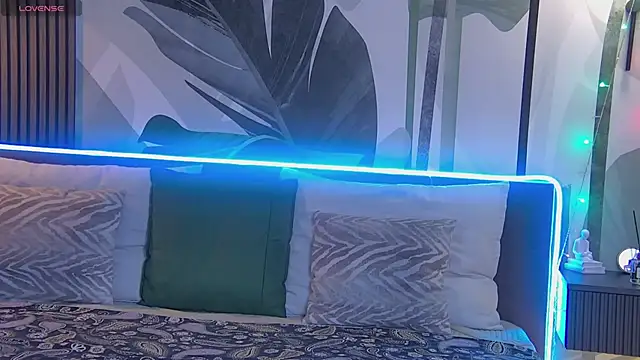 Snapshot of RubyValen chatting on 01.25.25 RubyValen online show from 01.25.25