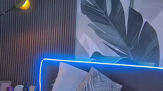 Snapshot of RubyValen chatting on 01.29.25 RubyValen online show from 01.29.25