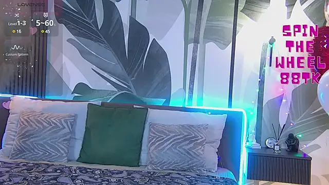 Snapshot of RubyValen chatting on 02.18.25 RubyValen online show from 02.18.25