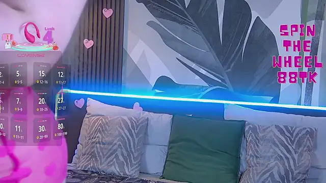 Snapshot of RubyValen chatting on 02.25.25 RubyValen online show from 02.25.25