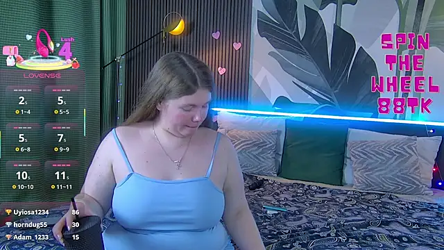 Snapshot of RubyValen chatting on 03.06.25 RubyValen online show from 03.06.25