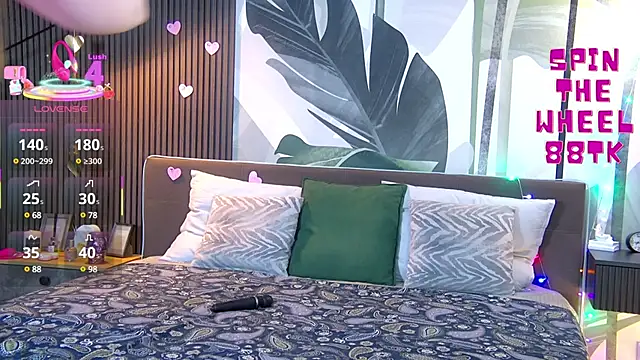 Snapshot of RubyValen chatting on 03.11.25 RubyValen online show from 03.11.25