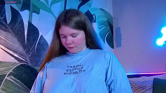 Snapshot of RubyValen chatting on 10.06.25 RubyValen online show from 10.06.25