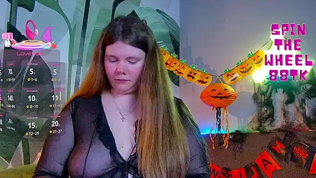 Snapshot of RubyValen chatting on 11.01.25 RubyValen online show from 11.01.25