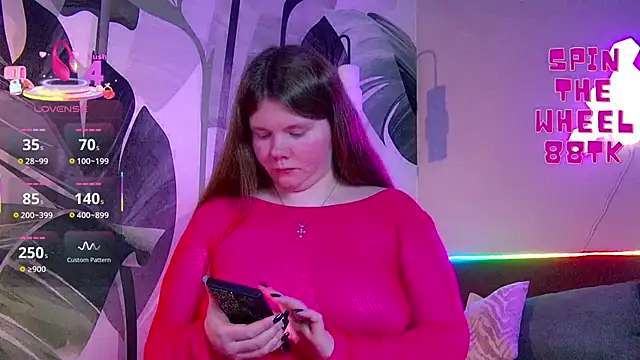 Snapshot of RubyValen chatting on 11.06.25 RubyValen online show from 11.06.25