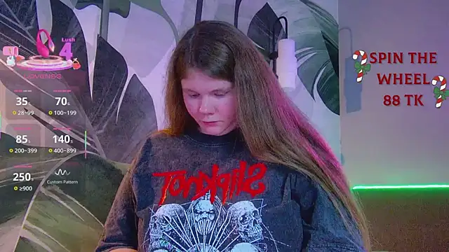 Snapshot of RubyValen chatting on 01.13.26 RubyValen online show from 01.13.26