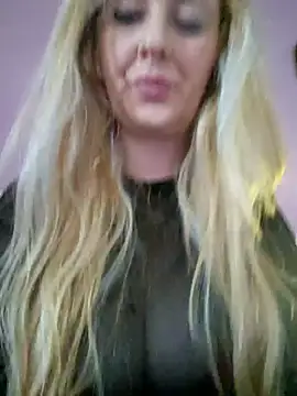 Snapshot of VictoriaMiami chatting on 02.08.26 VictoriaMiami online show from 02.08.26