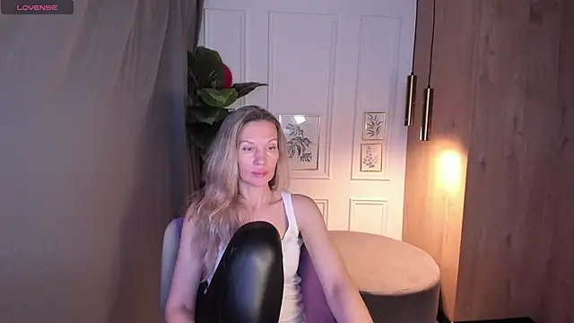 NancyGrace online show from 11.21.25