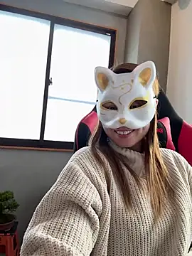 Snapshot of LuuLee0804 chatting on 12.11.24 LuuLee0804 online show from 12.11.24