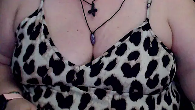 Snapshot of mayasmith chatting on 07.01.26 mayasmith online show from 07.01.26
