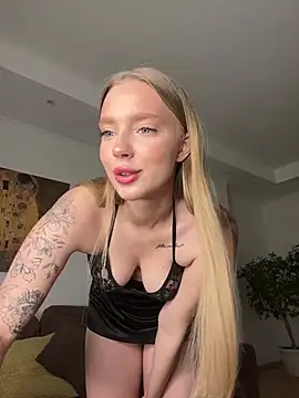 Simply Chelsea online show from 03.14.25