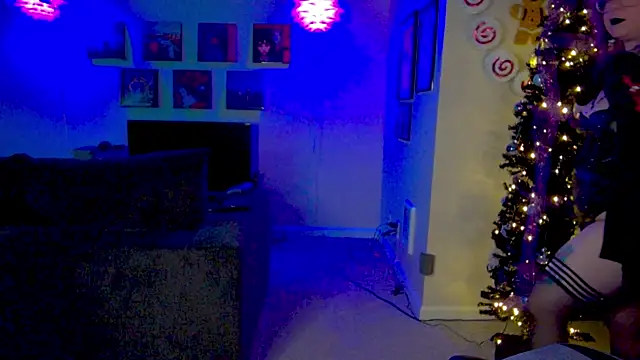 KiraSpitQueen online show from 12.15.25