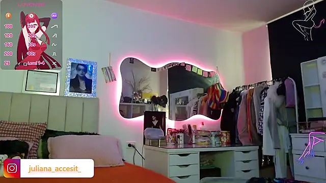 caroline cossei online show from 02.03.26