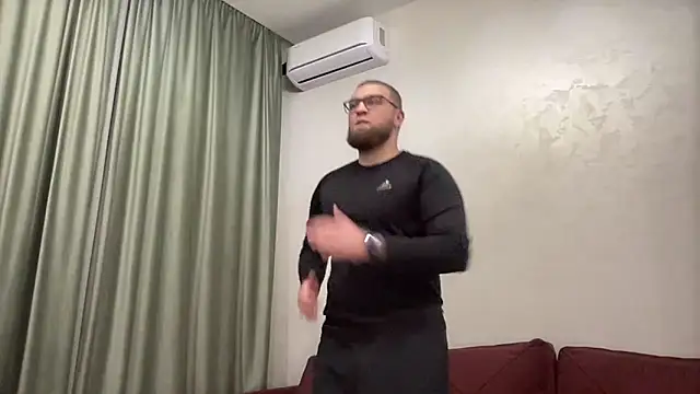 Bear bear  online show from 02.10.25