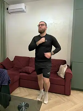 Bear bear  online show from 03.06.25