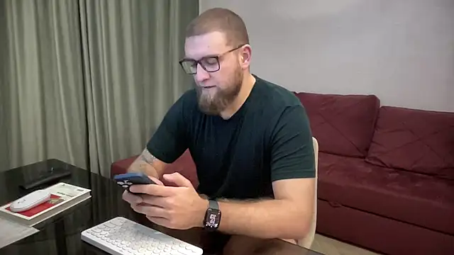 Bear bear  online show from 03.07.25