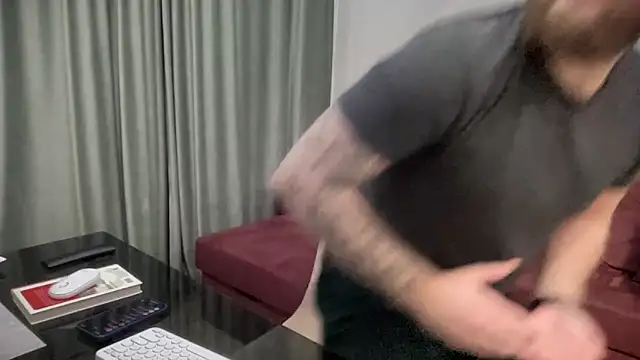 Bear bear  online show from 03.07.25