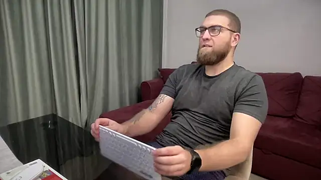 Bear bear  online show from 03.10.25