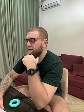 Bear bear  online show from 03.12.25