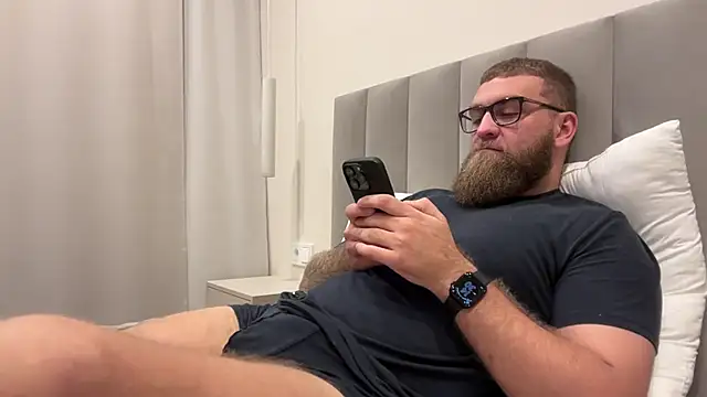 Bear bear  online show from 11.13.25