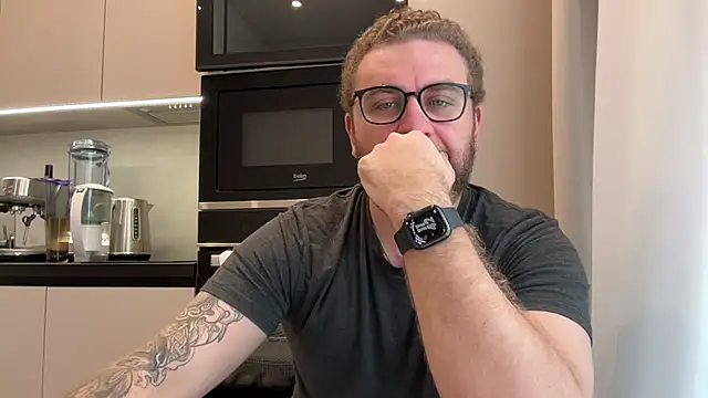 Bear bear  online show from 04.15.26