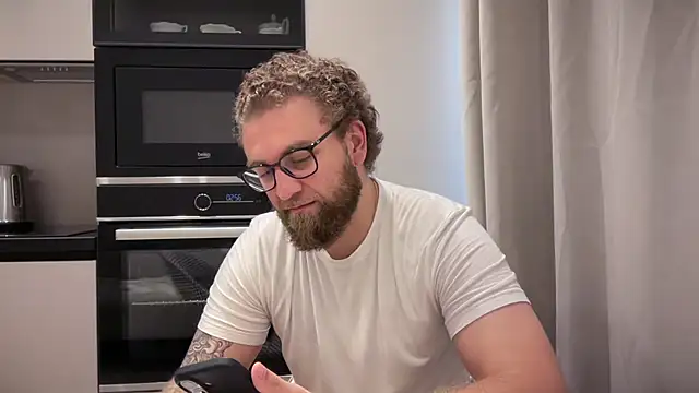 Bear bear  online show from 07.15.26