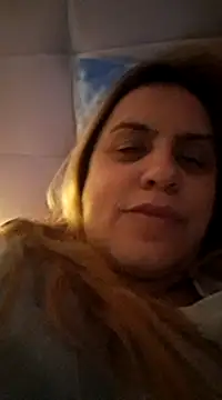 Snapshot of OliviaLewis chatting on 02.21.25 OliviaLewis online show from 02.21.25