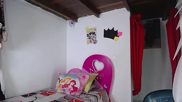 Snapshot of samy_doll chatting on 02.21.26 samy doll online show from 02.21.26