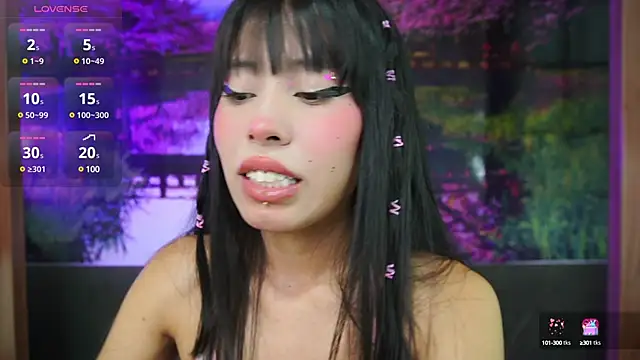 Snapshot of miss__maria chatting on 01.28.25 miss maria online show from 01.28.25
