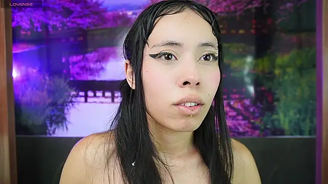 Snapshot of miss__maria chatting on 02.13.25 miss maria online show from 02.13.25