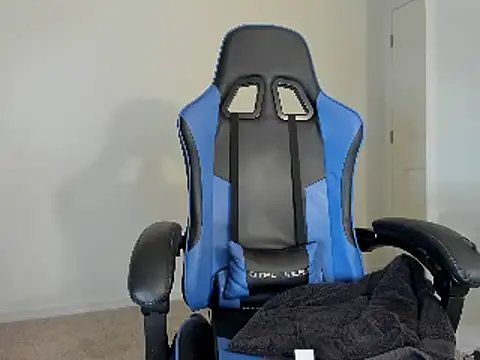 victoriachicas online show from 12.21.24