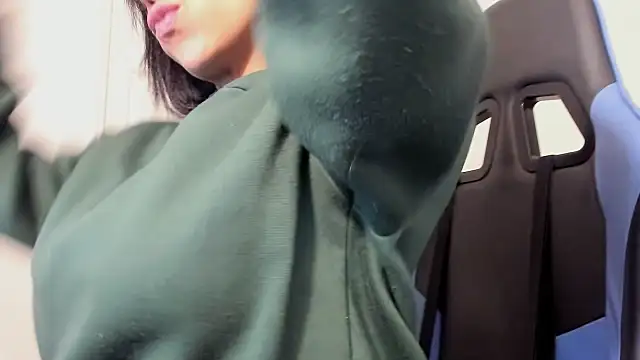 victoriachicas online show from 01.04.25