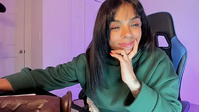 victoriachicas online show from 01.05.25