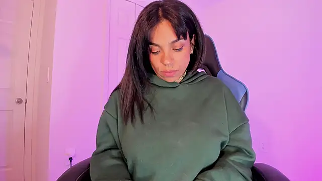 victoriachicas online show from 01.05.25