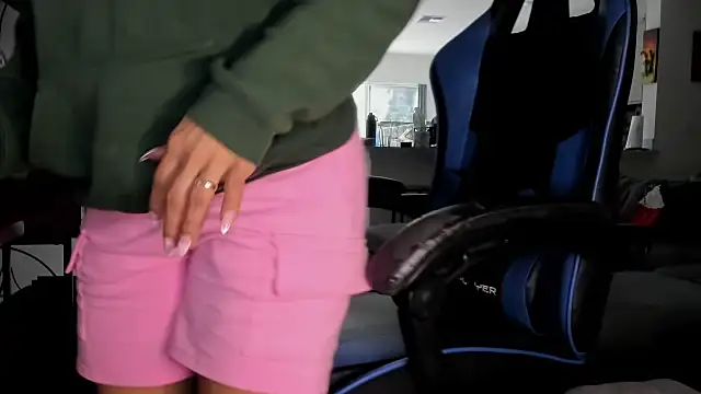 victoriachicas online show from 02.17.25