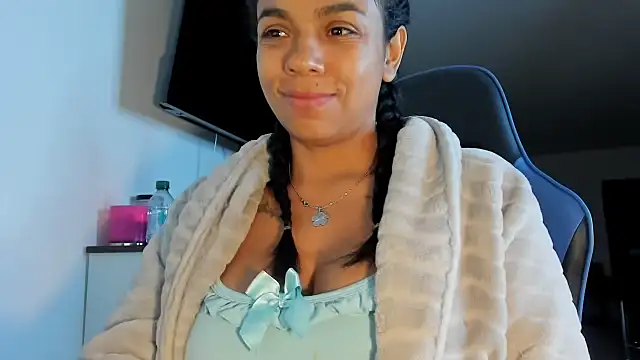 victoriachicas online show from 10.03.25